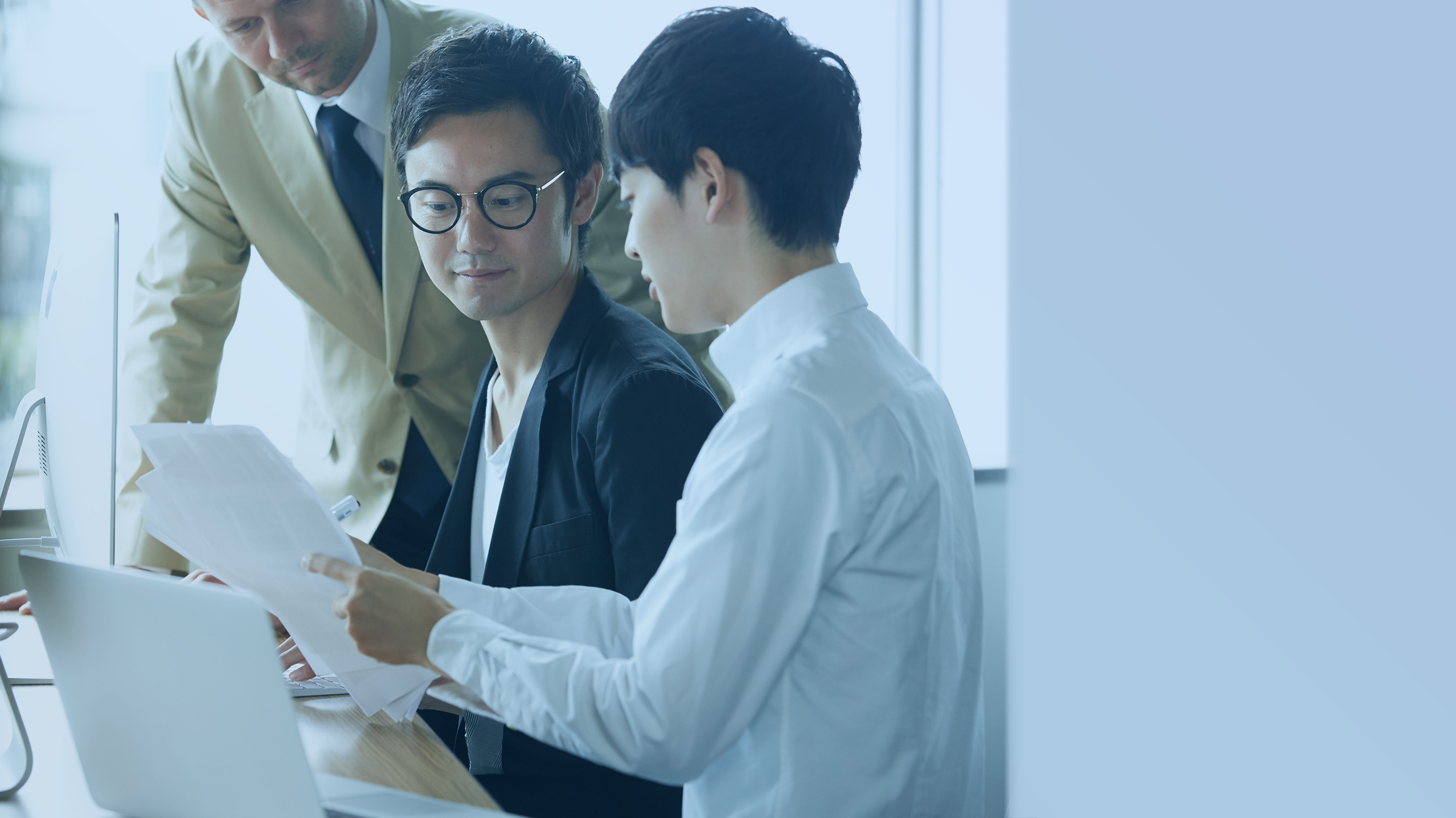 サラリーマンのイメージ写真